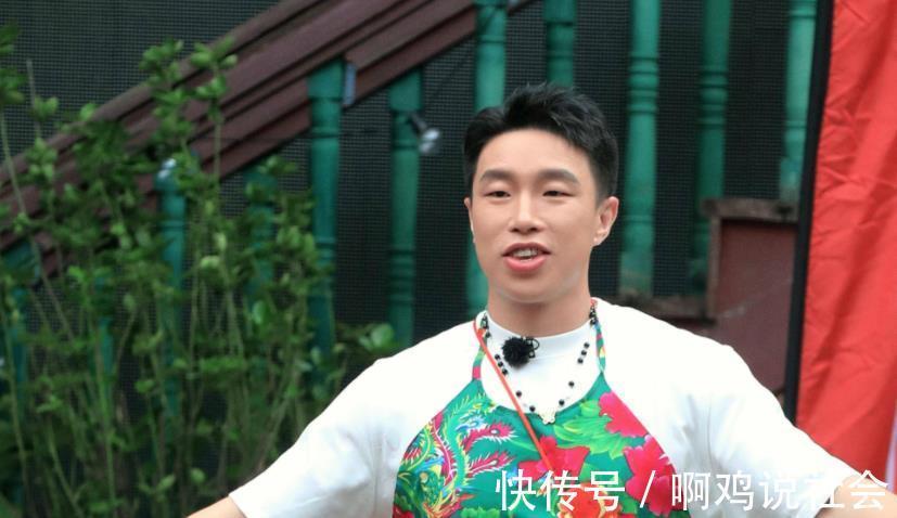 《打卡吧,吃貨團》是一場透過明星,介紹各地美食的節(jié)目