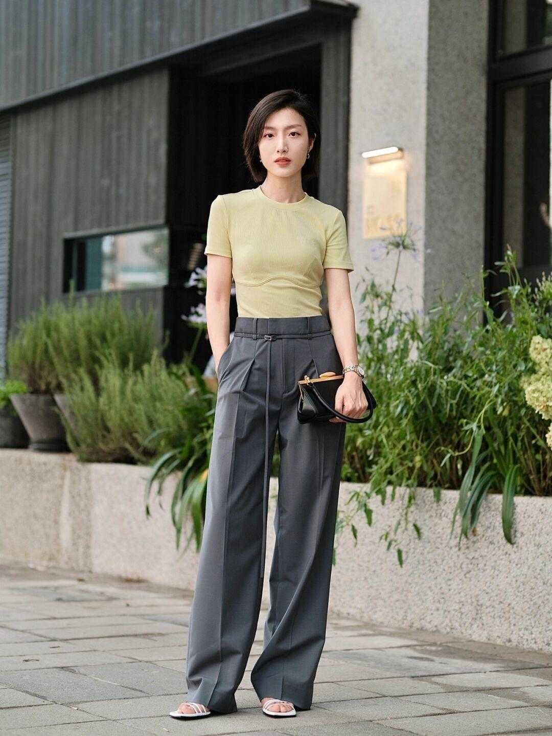 穿搭|小个子女生这样穿，有点甜，还特别时髦，显高还显瘦