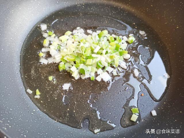 藕丁|三伏天吃莲藕，教你3种不同的做法，开胃爽口入味，上桌瞬间光盘