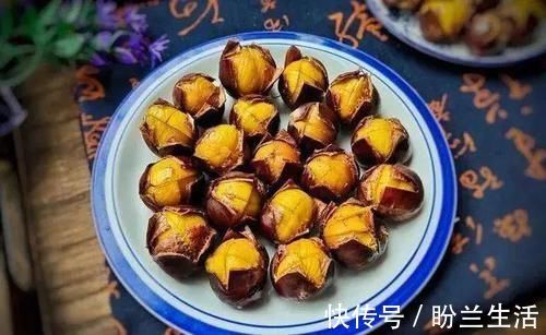 蜂蜜|板栗新做法，不烤不煮，8分钟个个开口，自动脱皮，比买的还好吃
