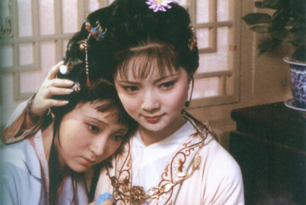 燕窝!薛宝钗为何轻松策反林黛玉?晴雯直着脖子的嘶喊:暴露出尤物之殇