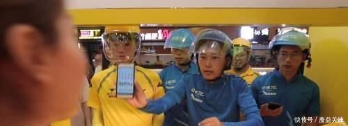 老板|手撕鸡架没人来老板加了一个黑暗料理,食客鸡架这样做好吃