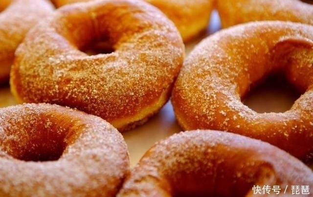 女人|女人不想老太快,最好别贪吃这4种食物,会让身体加速衰老!