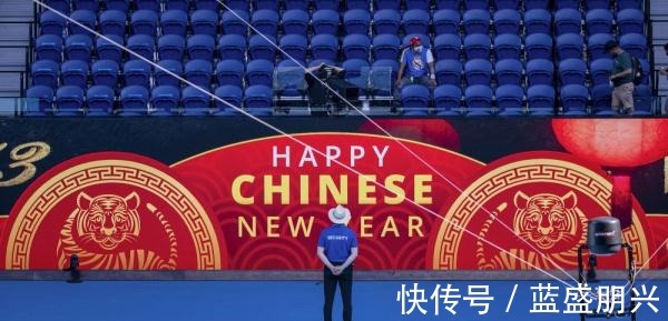 颁奖仪式|澳网女双决赛克赖奇科娃西尼亚科娃夺冠!