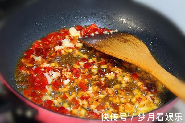 鱼香肉丝好吃是有窍门的，做好此几步，你也能成大厨