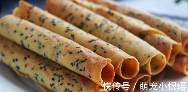 平底锅|一口平底锅就能做出奶香蛋卷,做法简单,吃起来香酥美味又营养