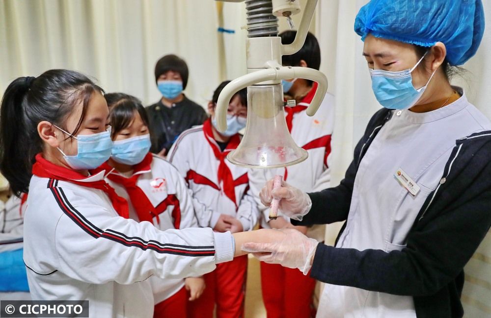 中医|体验中医文化 迎接“世界传统医药日”