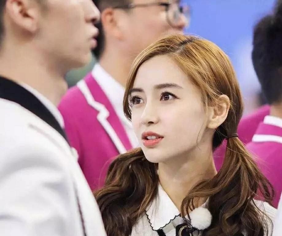 头发 众多发型中,你更喜欢那一个?最美不过高马尾,最甜不过低马尾