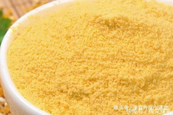 千层饼|教你玉米面新吃法,蒸一蒸咸香劲道,比包子好吃,比馒头简单