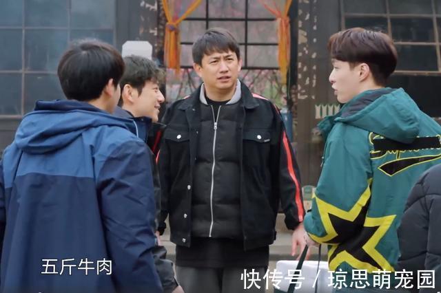 首播就把《跑男》壓得死死的,黃磊與張藝興貢獻了最大看點