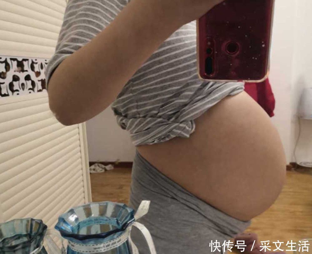 压迫|孕妇睡觉姿势有说道,以下三种睡姿对胎儿、孕妈有影响,记得少用