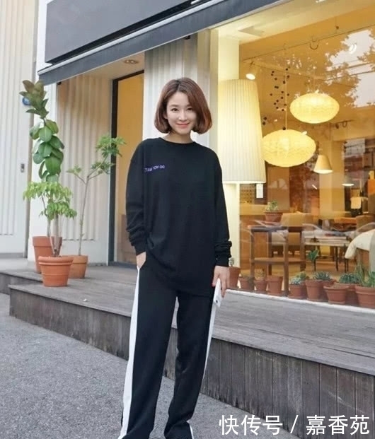 卫衣|减龄的卫衣,遇上这3款潮裤,展现个性与活力