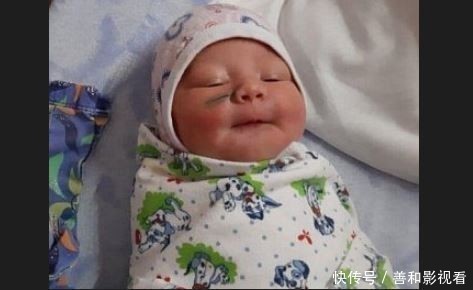 女子|19岁女子剖腹产,医生竟一刀划进女婴小脸,伤口深见肉她当场吓哭