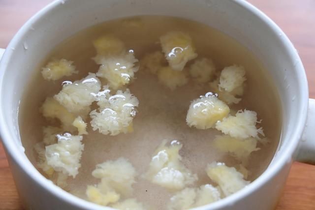 丑耳|防秋燥，这道汤水要多喝，清热下火，丝滑好喝，熬一锅全家都爱喝