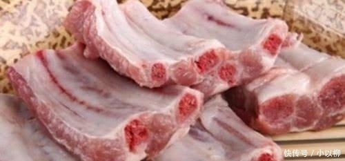 排骨焯水后为何又腥又硬,看看大厨都是怎么做的?