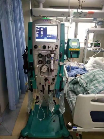 icu|东莞两男子采野生蘑菇吃中毒 不想浪费把剩下的汤汁也喝了