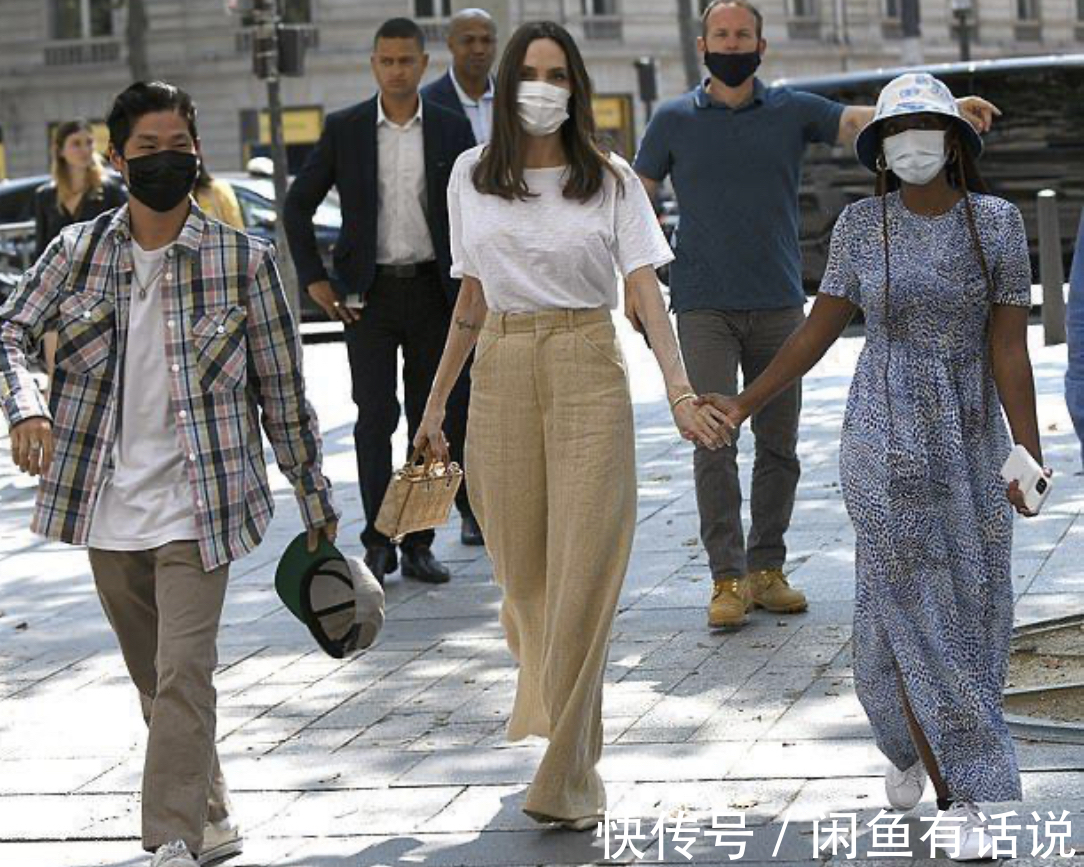 宽松|朱莉带火了“棉麻系”穿搭，舒适又有高级感，30岁以上女人都适合