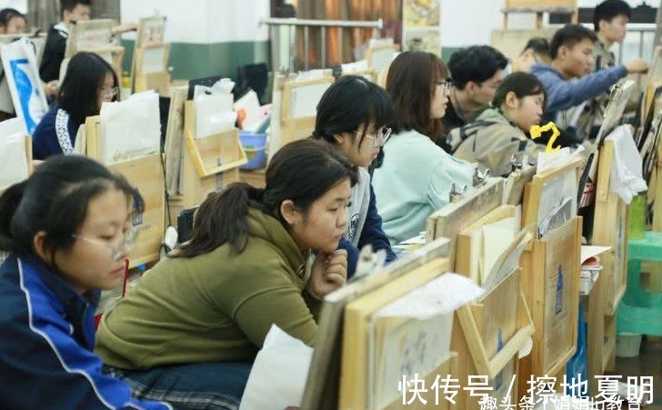 文化课&美术生的“素描画”太传神,一眼就能看出是谁,你能认出几个?
