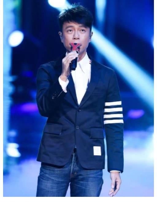 汪峰|《好聲音2021》導(dǎo)師曝光，4＋4模式終于敲定，李克勤、汪峰回歸救場(chǎng)