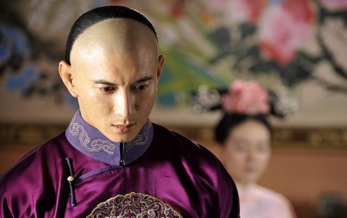 胤礽|胤禛抓周仪式上,拿着毛笔胡乱画了几下,康熙帝看后当场脸色骤变