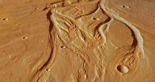 如果地球的位置再向太阳靠近10厘米，会发生什么？答案非常残酷