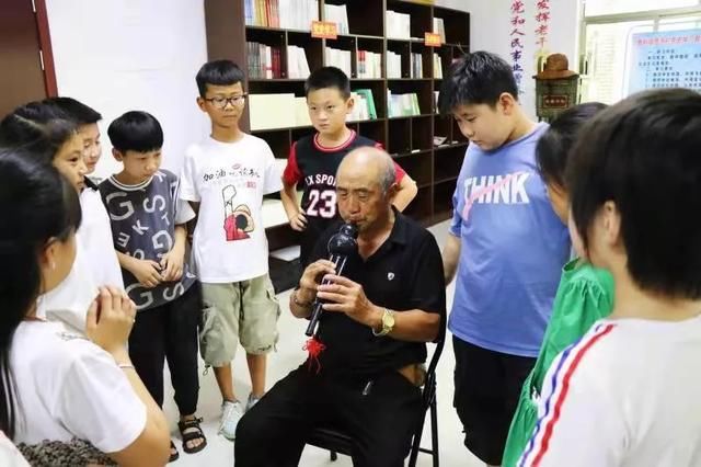 书屋|「新时代文明实践在郯城」“村娃”农家书屋乐享暑假时光