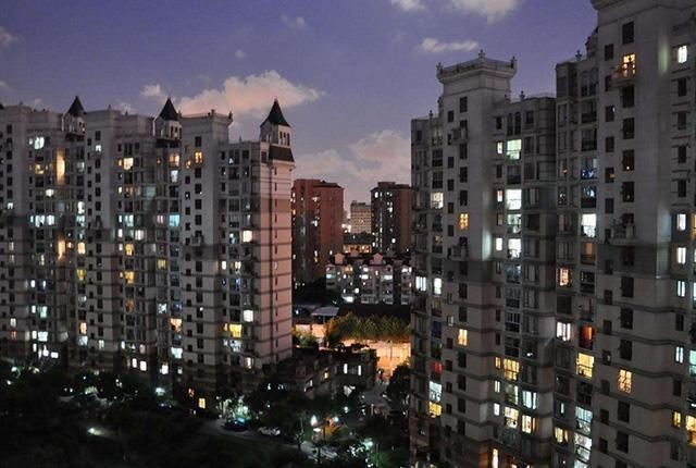 数据|中国14亿人拥有34亿人房产,曹德旺预测准了2个数据透露出信号