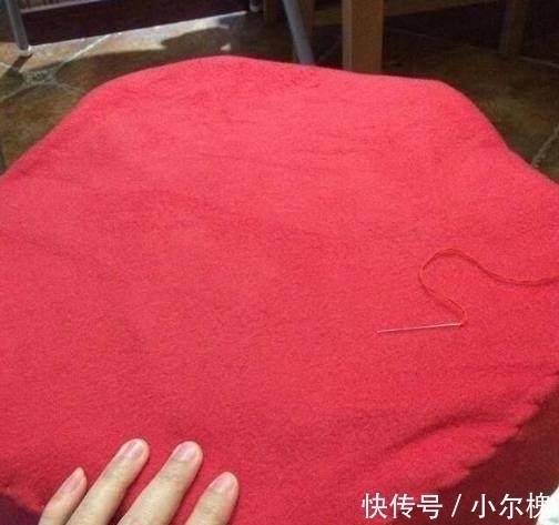 小手艺|老公用奶粉罐给女儿做了个小沙发,晒到业主群,群里“沸腾”了!