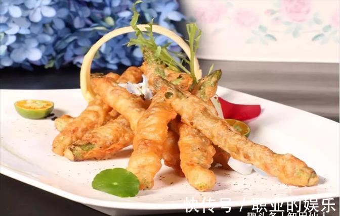 美食|美食推荐：榛蘑炖土鸡、香煎芦笋腩肉卷、粉蒸田螺肉制作方法