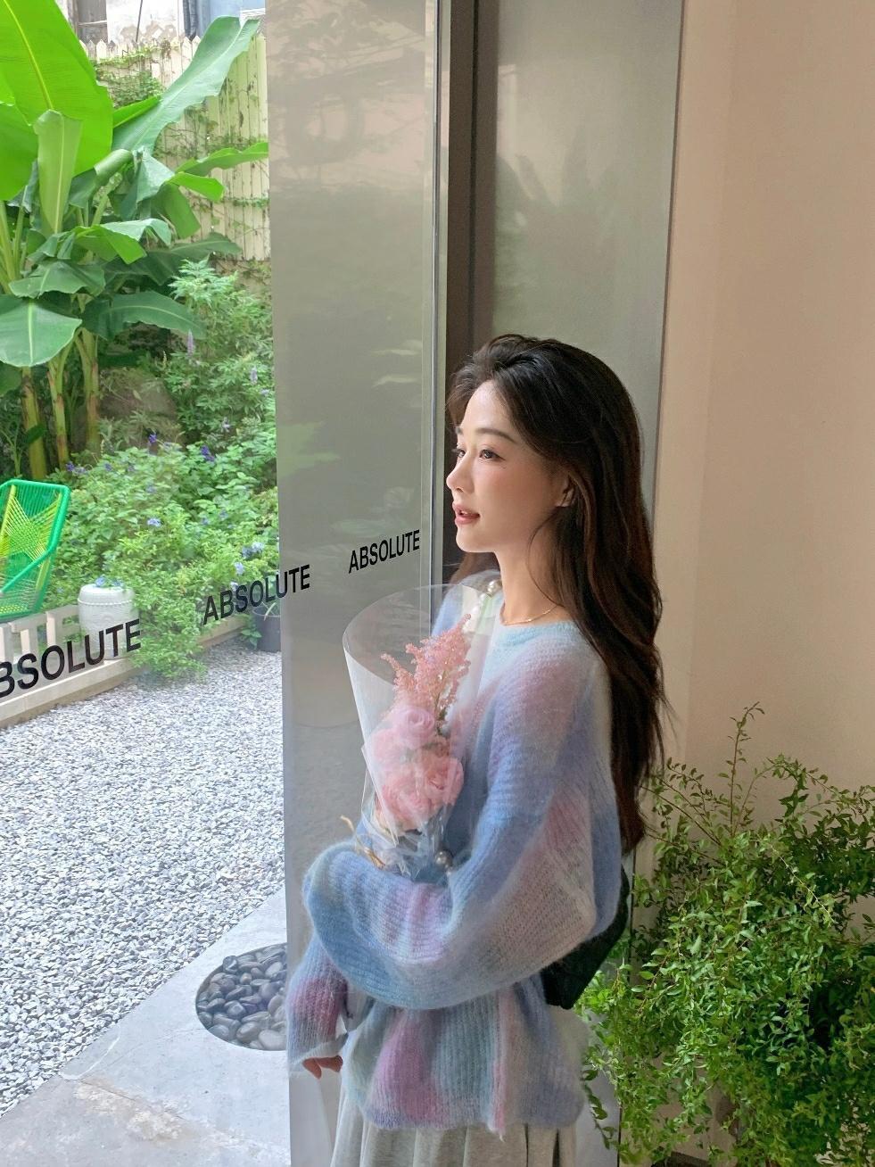 econ|秋季“毛衣”别乱穿,让博主为你演绎它的多种款式,穿出高级感