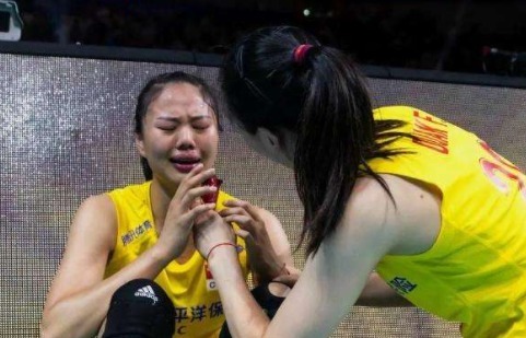 曾春蕾|奥运冠军龚翔宇掩面痛哭，曾为她弃用曾春蕾，郎指导真信错人？