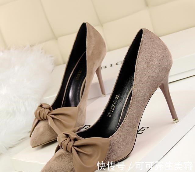 女神 时尚个性的细跟单鞋,时髦有型,尽显满满的女神范!