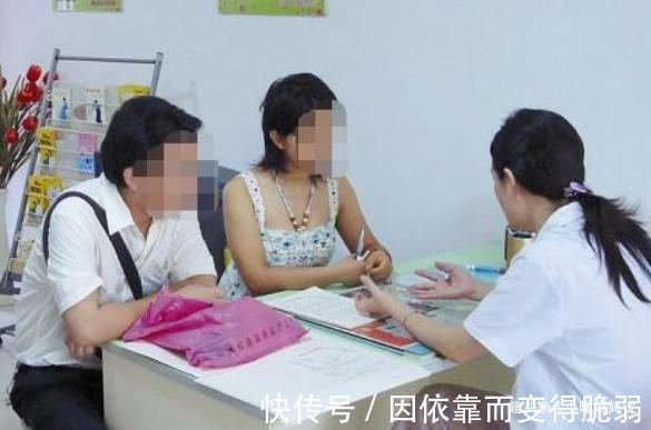 宝妈|二胎妈妈如愿顺产8斤男宝,儿女双全却不能陪孩子长大,令人落泪