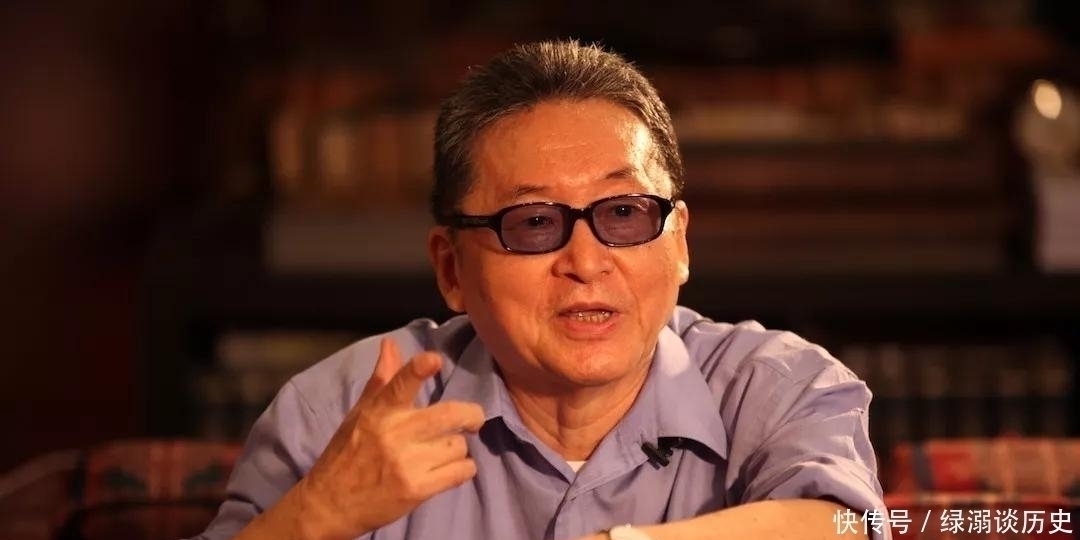 伪善#李敖以眼光独到著称,曾评价金庸、三毛和王菲,可谓“针针见血”