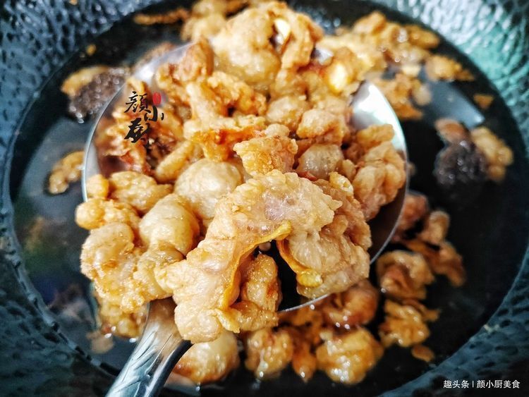 猪油|熬猪油时，只加水是错的，多加这2样，猪油又香又白，放1年不坏