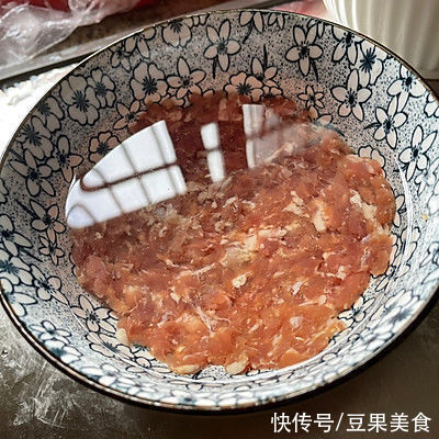 肉汁汤|几块钱做一道鲍鱼肉汁汤-鲜甜，竟比外卖还好吃