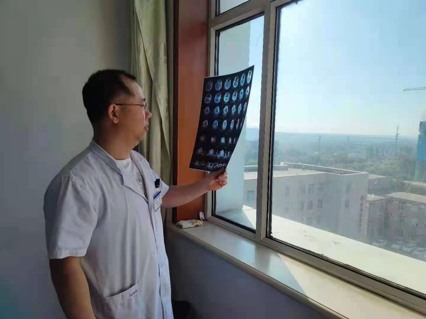 头颈部|全球新发21万例喉癌，专家提醒：烟酒无度一时爽，当心喉癌找上门