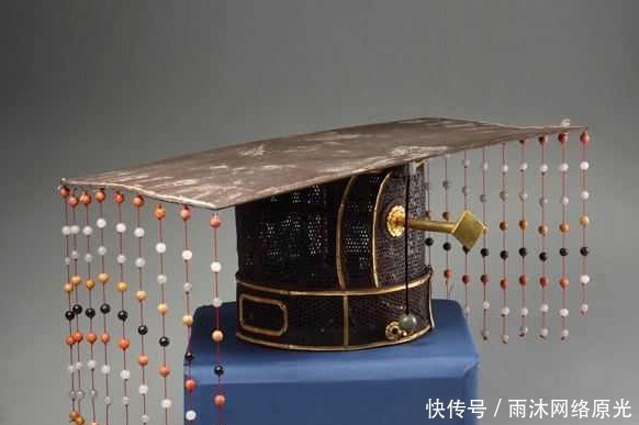 约瑟芬|古代统治者的奢华皇冠,都是无价之宝,看看哪国最有创意