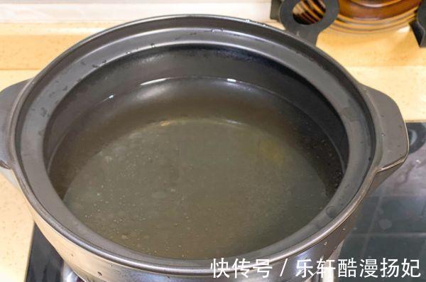 鲜美|在家做超级简单快手的花蛤豆腐汤,味道鲜美营养好喝,富含蛋白质