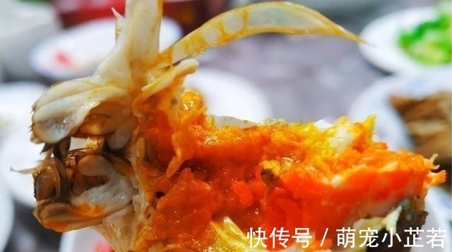 蒸出来的螃蟹没有蟹黄?40年大厨:除了螃蟹放反,还有这3个原因