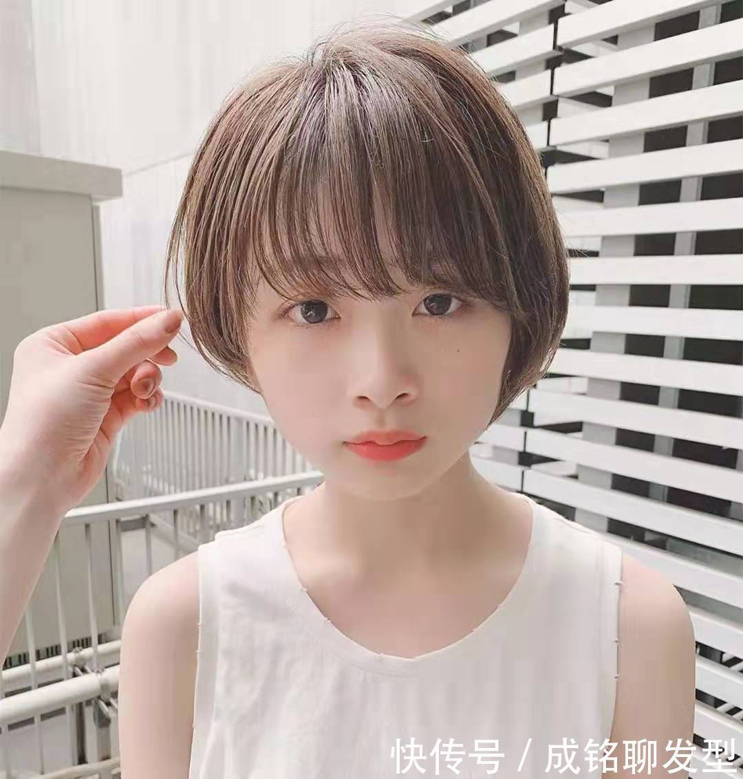 头发|短发女生多久剪一次头,可看出你是否注重形象,颜值越高剪发越勤
