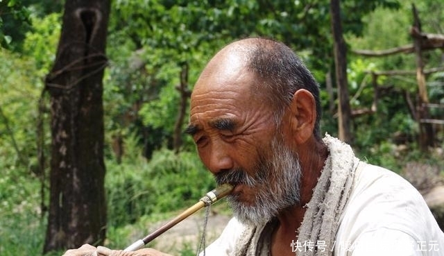 俗语“男怕三点头,女怕阔步走”,老祖宗留下的大智慧,值得谨记