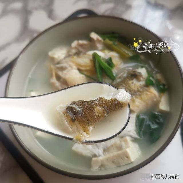 入冬前，最该吃它蛋白质含量极高，简单炖炖雪白似牛奶，别不懂吃