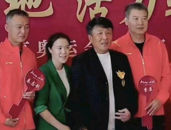 老公|王楠老公有多优秀?刘诗雯孙颖莎的忘年交,刘国梁也叫他老大哥