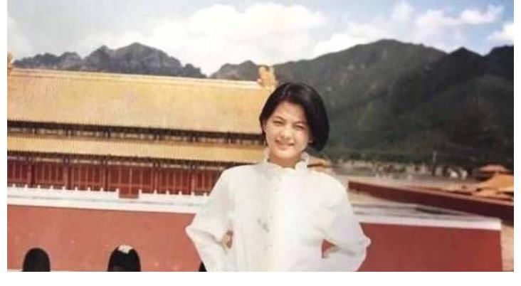 闪婚亿万富翁，一顿饭就吃上千块，是什么造就了李湘的彪悍人生？