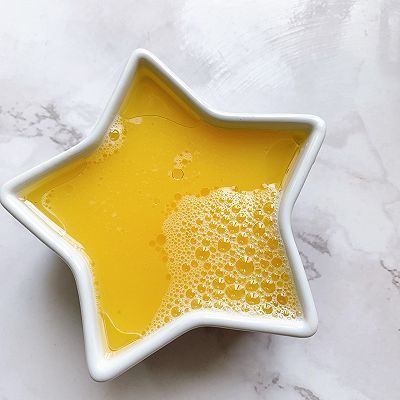 温水|秋葵蒸鸡蛋羹