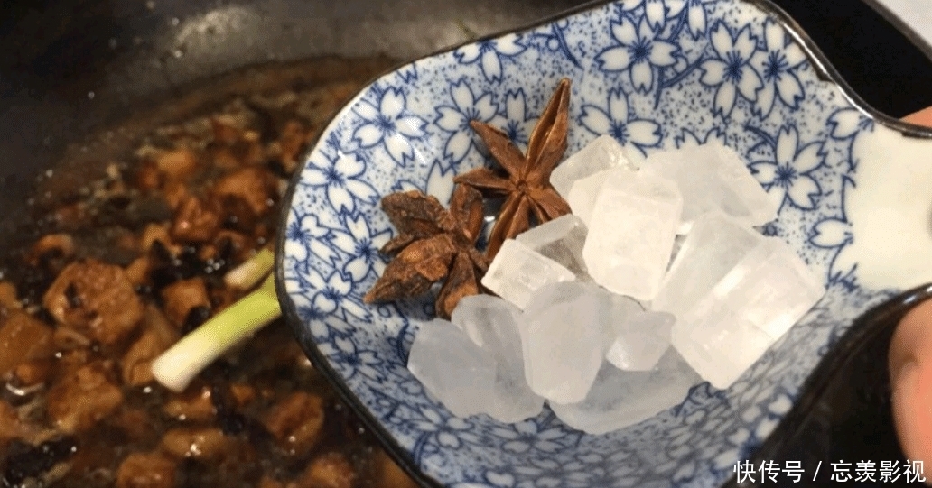  卤肉饭|教大家做正宗“卤肉饭”，自己在家做好吃又实惠，新手学起来也不难！