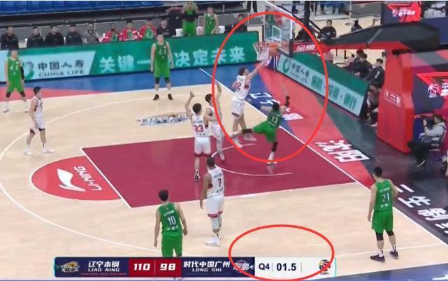 佟佳俊|破案了!最后8秒,郭艾伦为啥还进攻?慢镜回放:郭艾伦有点上头了