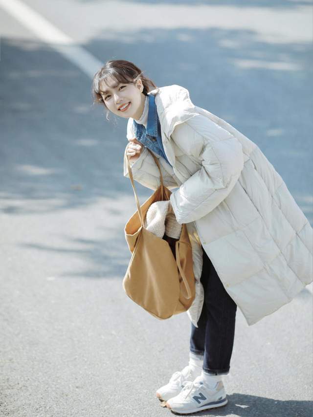 造型|怕冷的小姐姐看过来，保暖又甜美的羽绒服都在这，少女感爆棚