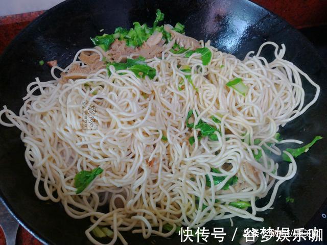 午餐|晒媳妇做的午餐,朋友圈炸锅了,网友调侃:够豪横!求蹭饭